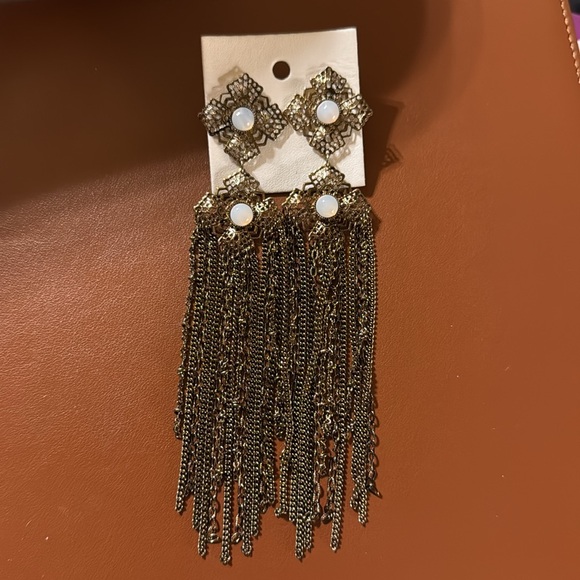 NWT Free People Gold Culver Earrings - Picture 6 of 7